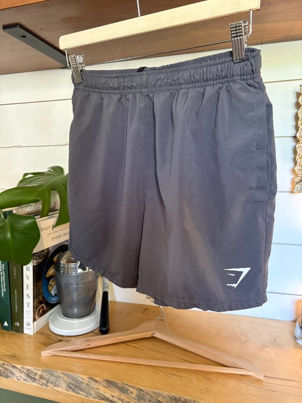 Gymshark Men’s Training Shorts – Gray (Medium)